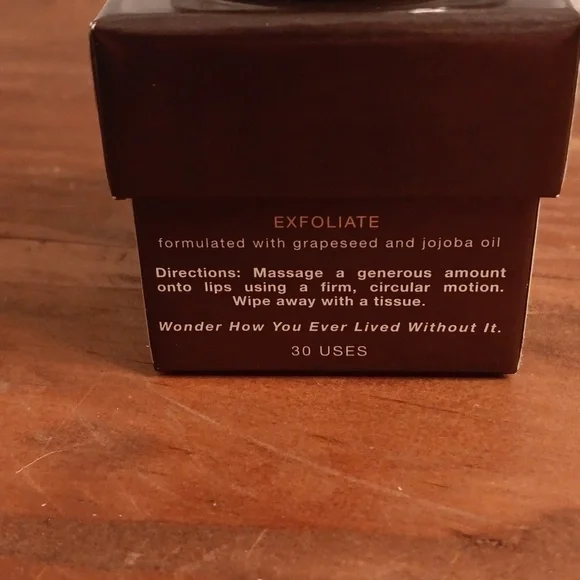 Lip Scrub - Picture 2 of 3